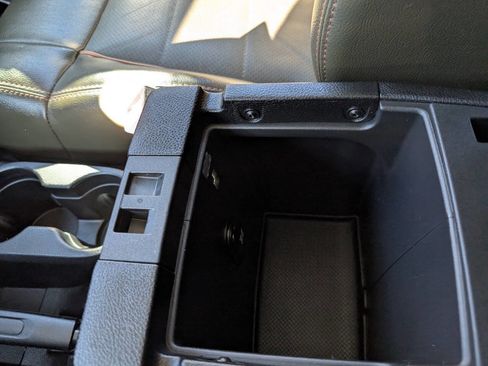 Used 2011 Jeep Wrangler Unlimited 70th Anniversary w/ Dual Top Group image 29