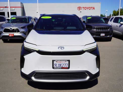 Used 2023 Toyota bZ4X AWD w/ Weather Package image 6