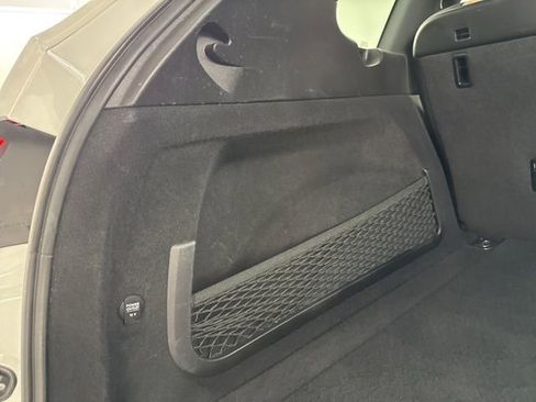 Used 2018 Porsche Cayenne Platinum Edition image 9