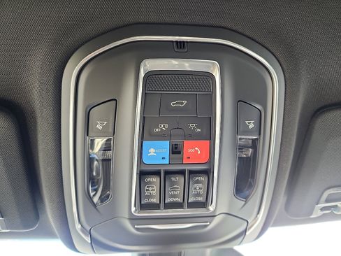 New 2025 Jeep Grand Cherokee Overland w/ Trailer Tow Package image 15