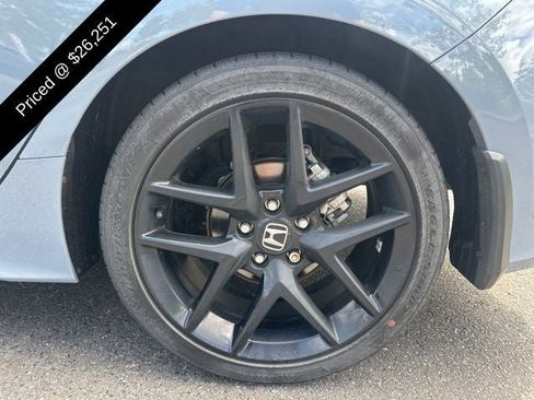 Used 2024 Honda Civic Sport image 3