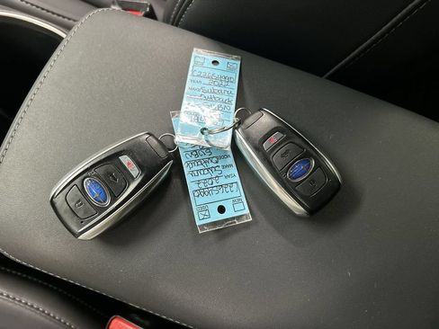 Used 2022 Subaru Outback Limited AWD/4WD image 12