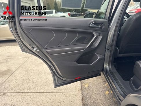 Used 2023 Volkswagen Tiguan SE R-Line AWD/4WD image 35