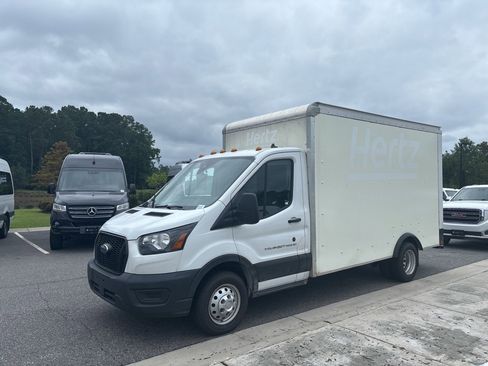 Used 2022 Ford Transit 350 DRW image 8