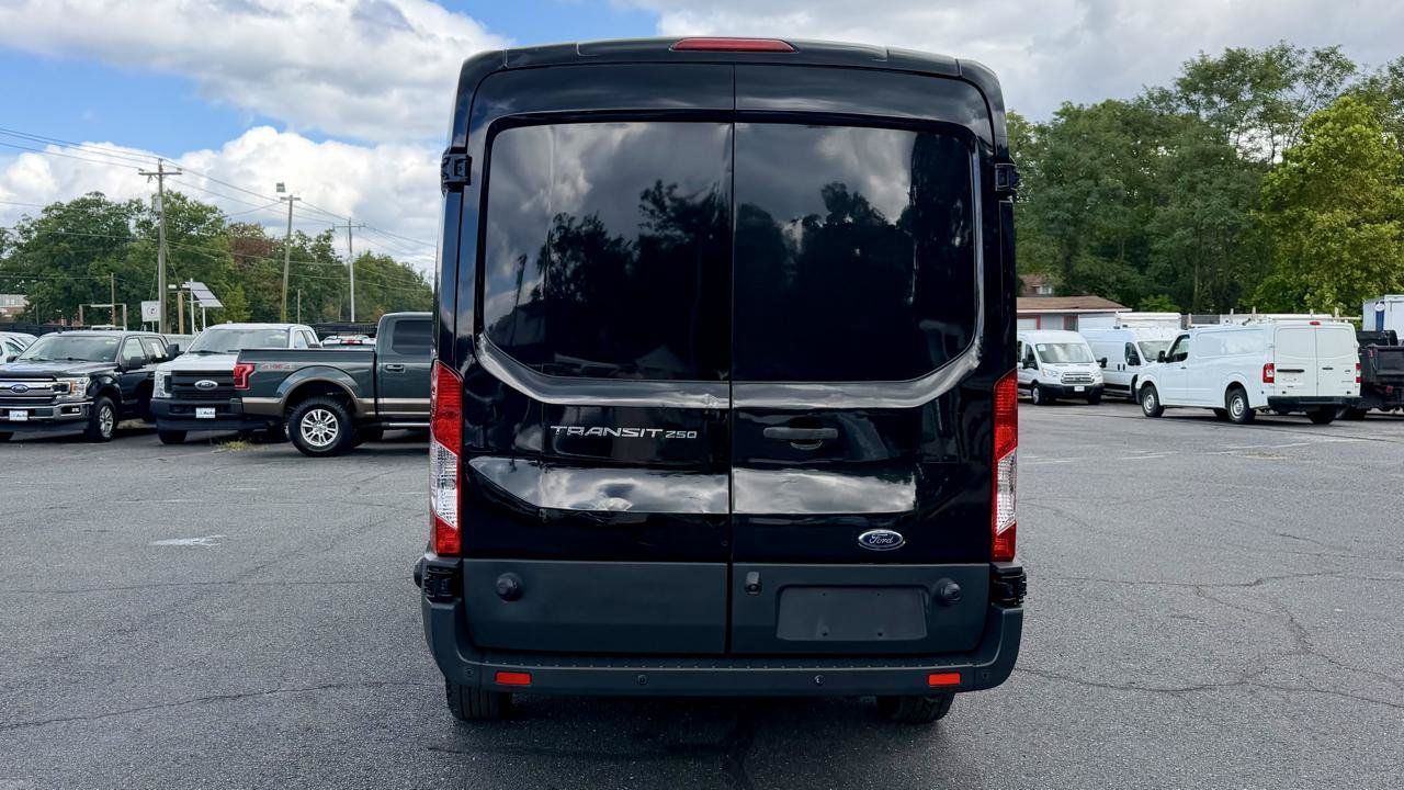 Used 2017 Ford Transit 250 148 Medium Roof RWD image 5