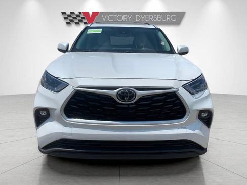 Used 2023 Toyota Highlander XLE FWD image 9