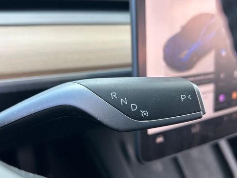 Used 2023 Tesla Model 3 Standard Range image 23