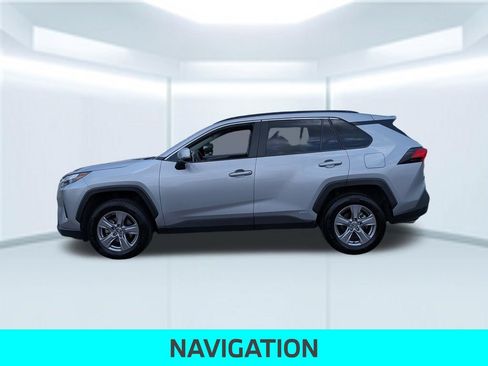 Used 2024 Toyota RAV4 XLE AWD/4WD image 2