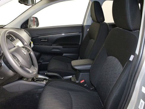 Used 2025 Mitsubishi Outlander Sport ES image 10