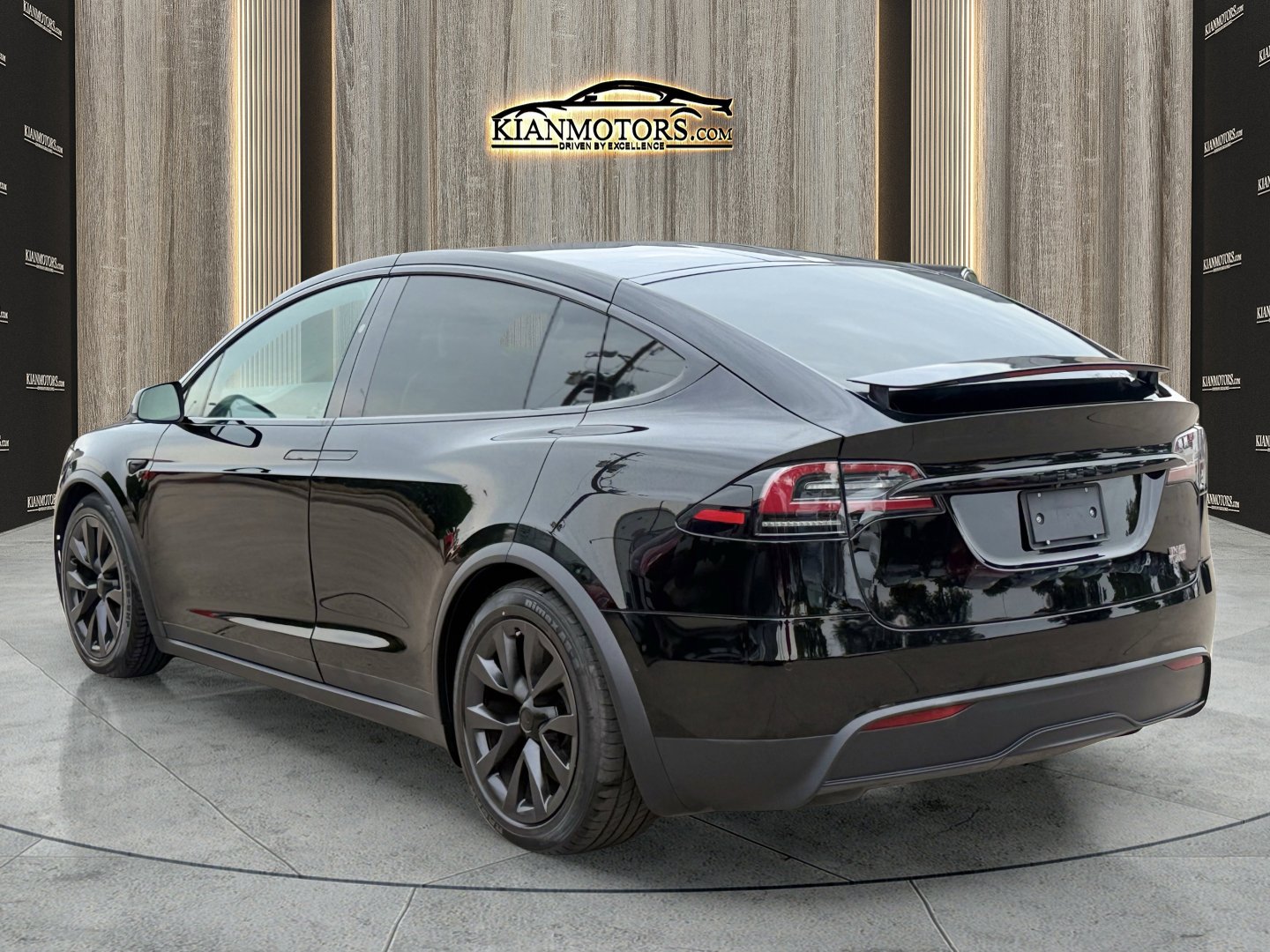 Used 2022 Tesla Model X Plaid AWD/4WD image 9