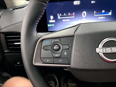New 2026 Nissan Sentra SR w/ SR Premium Package FWD image 24
