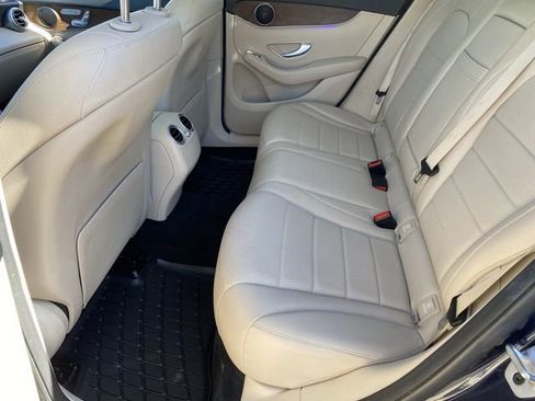 Used 2022 Mercedes-Benz GLC 300 image 16