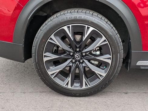 Used 2024 MAZDA CX-90 Plug-In Hybrid w/ Premium Pkg AWD/4WD image 13