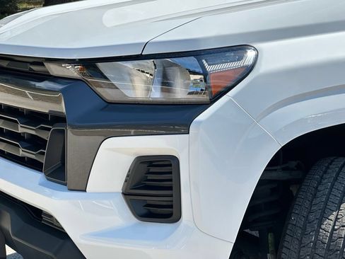 Used 2023 Chevrolet Colorado LT RWD image 25