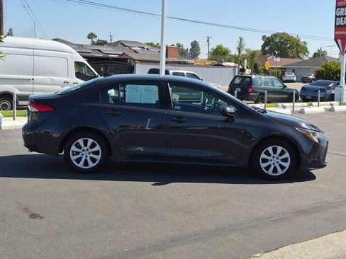 Used 2024 Toyota Corolla LE FWD image 4