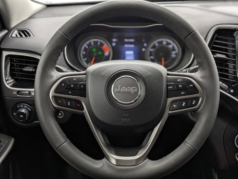 Used 2022 Jeep Cherokee Limited image 31