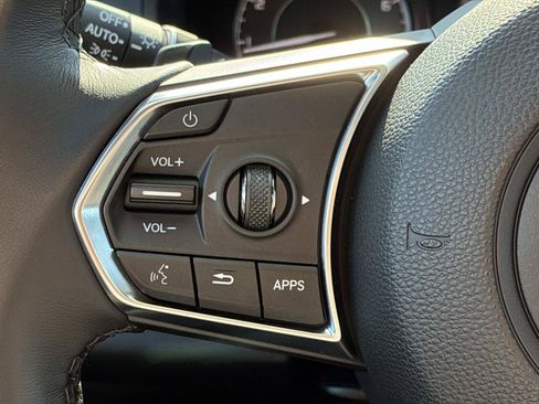 Used 2025 Acura RDX SH-AWD image 27