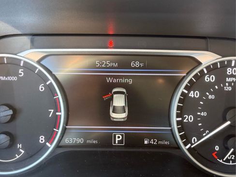 Used 2023 Nissan Sentra SV FWD image 28