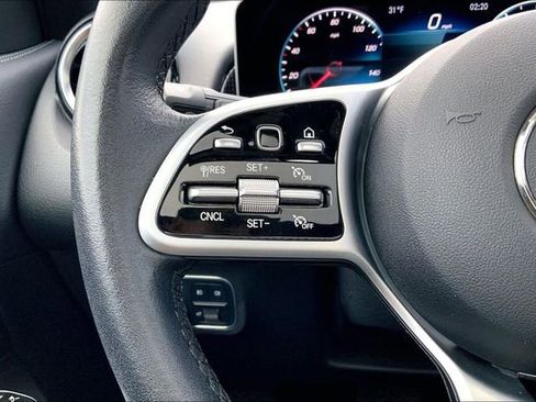 Used 2020 Mercedes-Benz GLB 250 4MATIC image 23