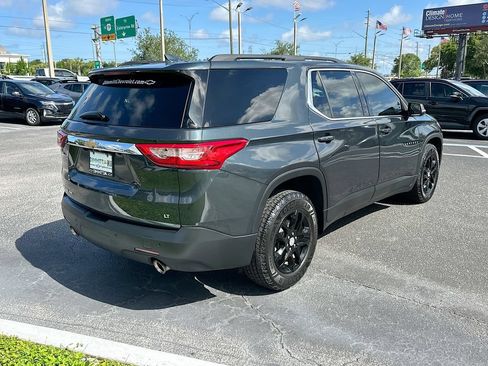 Used 2021 Chevrolet Traverse LT AWD/4WD image 5
