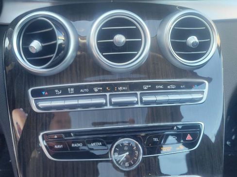 Used 2017 Mercedes-Benz C 300 4MATIC Sedan image 25
