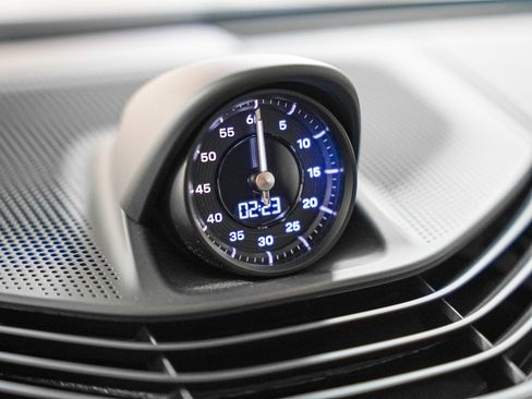 Certified 2024 Porsche Taycan 4 Cross Turismo w/ Premium Package image 22