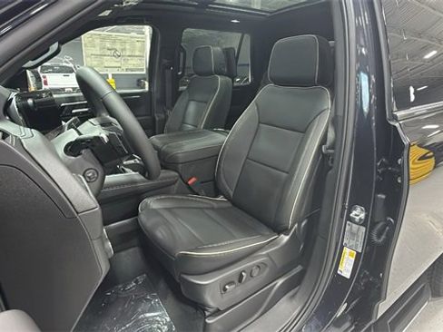 New 2026 Chevrolet Suburban Premier w/ Sun And Tow Package image 11