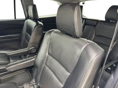 Used 2019 Honda Pilot Touring image 34