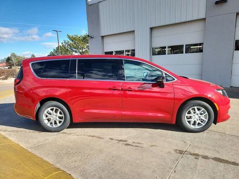 New 2026 Chrysler Voyager LX image 2