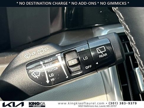 Used 2023 Kia Sorento SX Prestige w/ Panoramic Sunroof Package AWD/4WD image 12