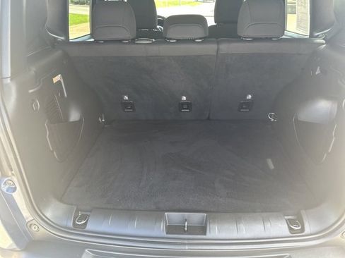 Used 2022 Jeep Renegade Latitude image 25