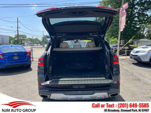 Used 2020 BMW X5 xDrive40i w/ Premium Package AWD/4WD image 11