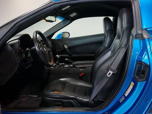 Used 2010 Chevrolet Corvette Z06 w/ Preferred Equipment Group RWD image 8