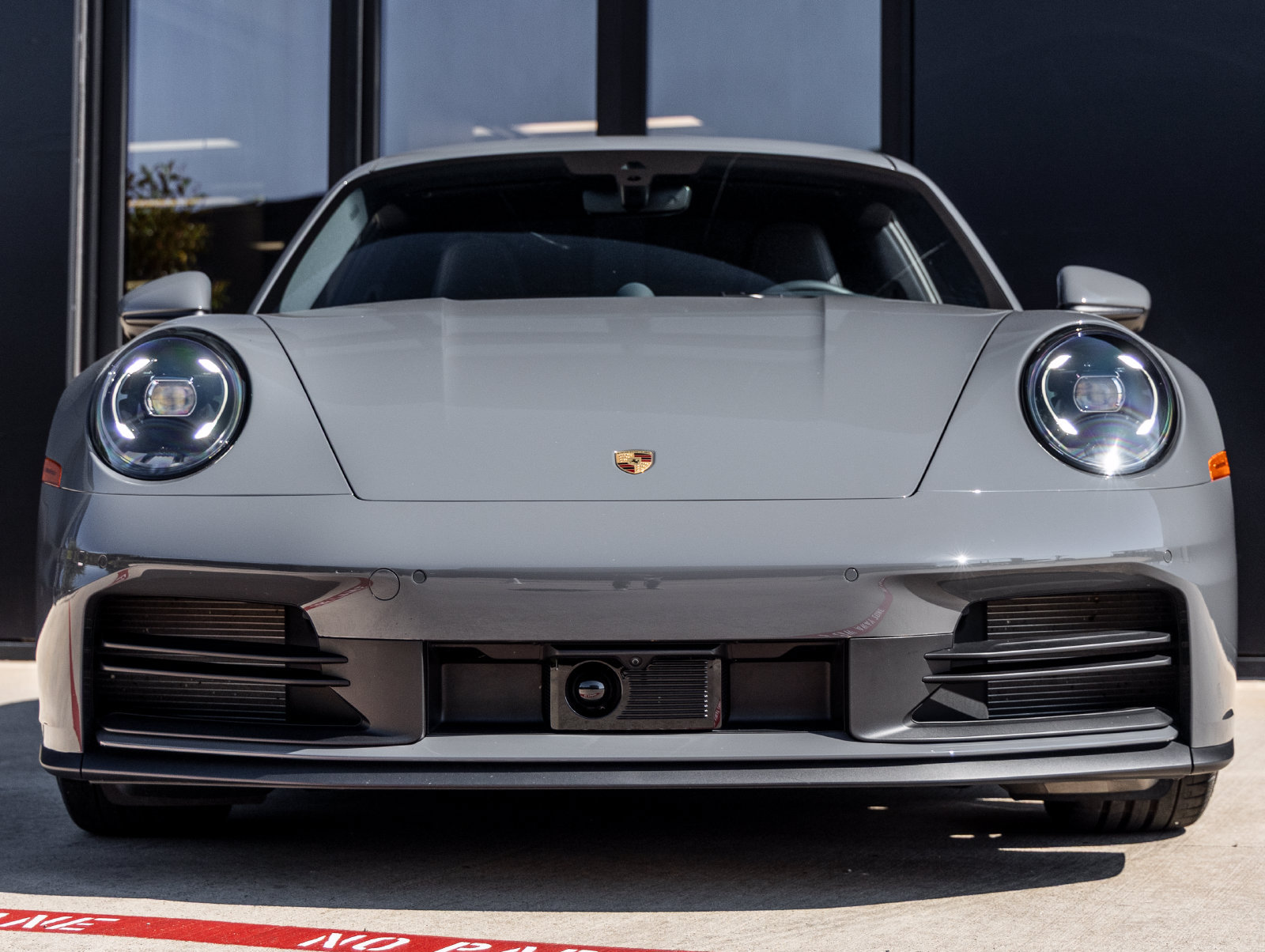 Certified 2025 Porsche 911 Carrera RWD image 8