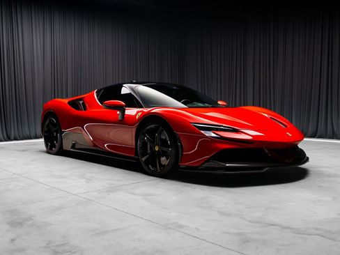 Used 2021 Ferrari SF90 Stradale image 20