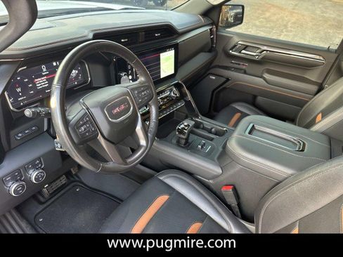 Used 2022 GMC Sierra 1500 AT4 w/ AT4 Premium Package image 9