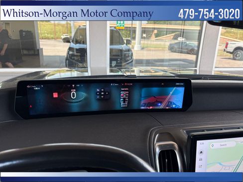 Used 2025 Ford Expedition Platinum w/ Driver's Package AWD/4WD image 14