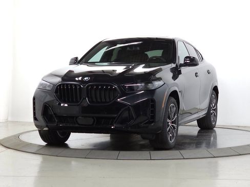 Used 2026 BMW X6 xDrive40i AWD/4WD image 3