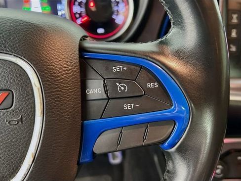 Used 2016 Dodge Challenger SXT image 28