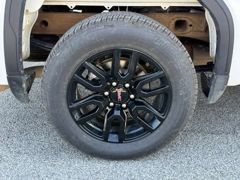 Certified 2025 GMC Sierra 1500 Elevation AWD/4WD image 18