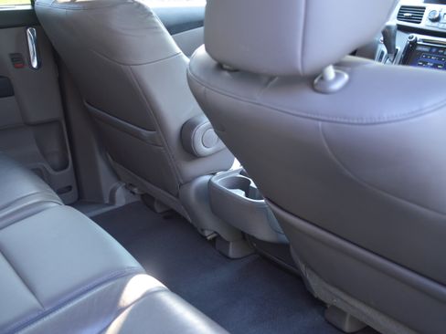 Used 2016 Honda Odyssey Touring Elite image 31