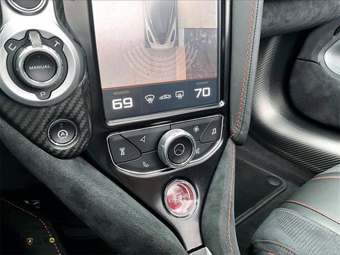 Used 2020 McLaren 720S Spider image 26