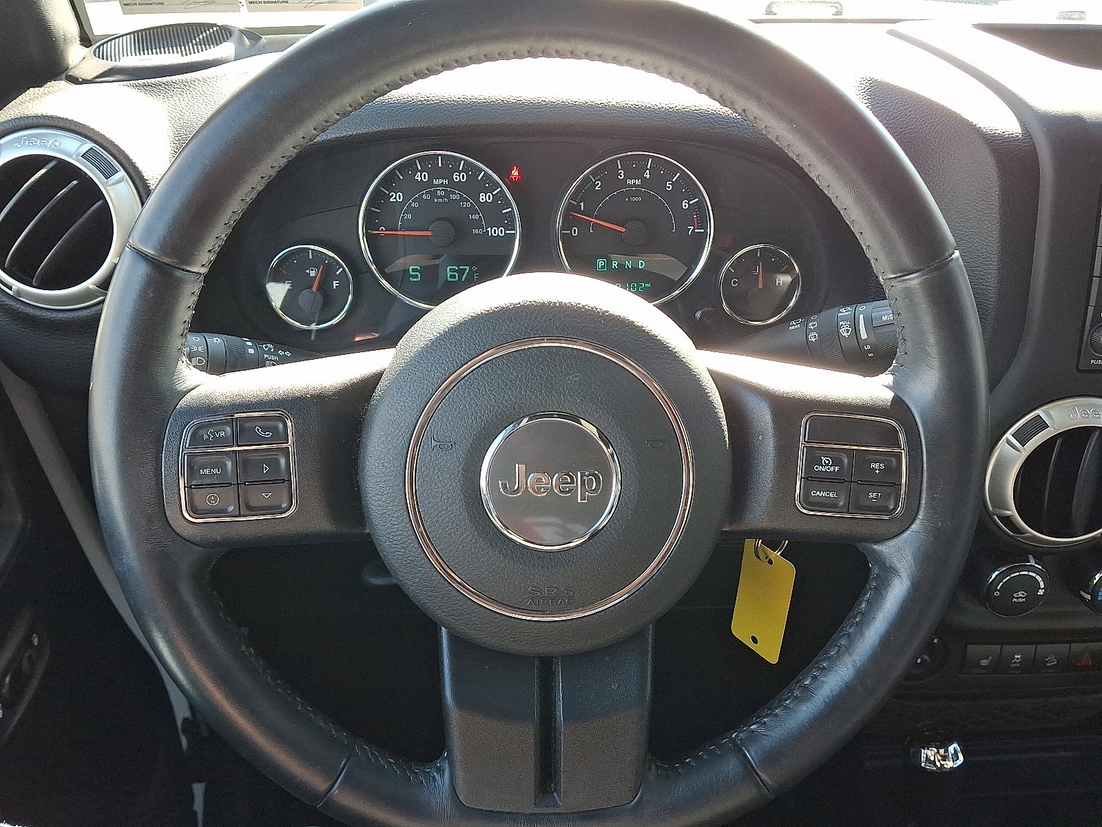 Certified 2017 Jeep Wrangler Unlimited Sahara w/ Connectivity Group AWD/4WD image 18