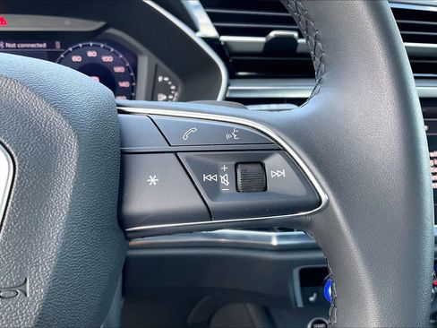 Certified 2025 Audi Q3 2.0T Premium w/ Convenience Package image 23