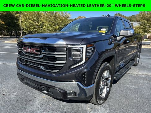 Used 2022 GMC Sierra 1500 SLT image 1