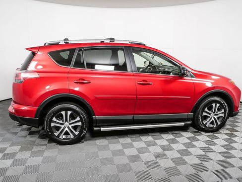 Used 2016 Toyota RAV4 LE w/ Cargo Management Package image 2