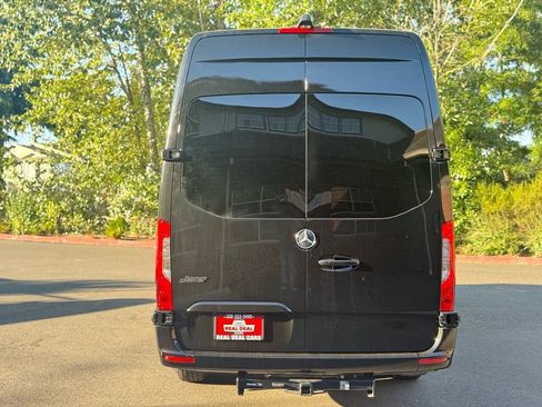 Used 2019 Mercedes-Benz Sprinter 170 image 7