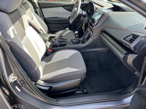 Used 2022 Subaru Crosstrek 2.0i Premium image 23