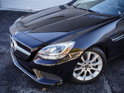 Used 2019 Mercedes-Benz SLC 300 image 4