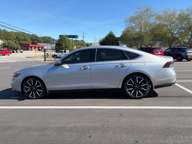 Used 2023 Honda Accord Touring image 6